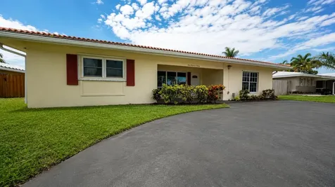 420 SE 4th Court Pompano Beach FL 33060