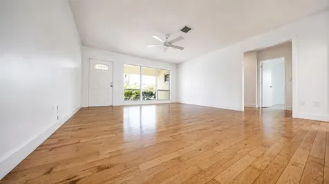 420 SE 4th Court Pompano Beach FL 33060