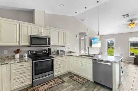2872 Secretariat Drive Labelle FL 33935