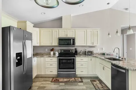 2872 Secretariat Drive Labelle FL 33935