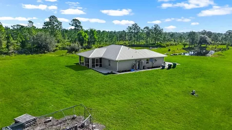 2872 Secretariat Drive Labelle FL 33935