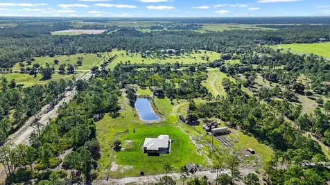 2872 Secretariat Drive Labelle FL 33935