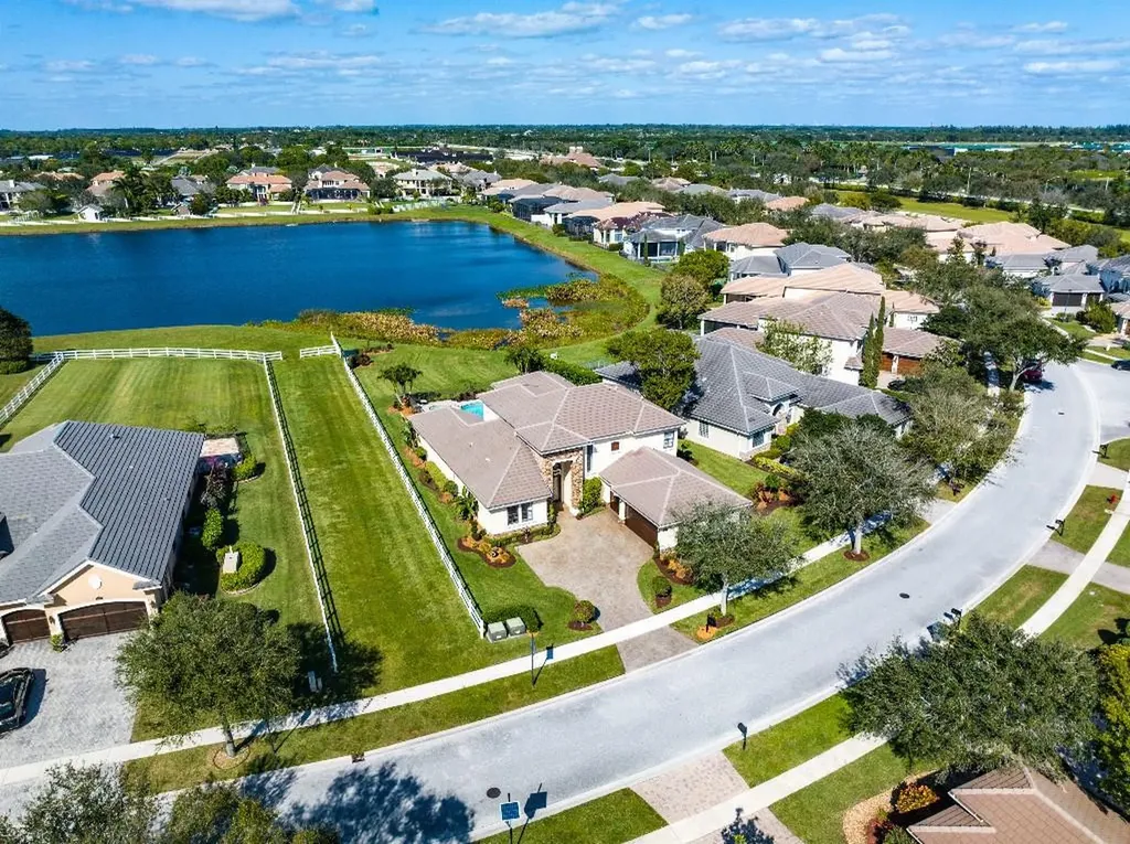 9105 Equus Circle Boynton Beach FL 33472