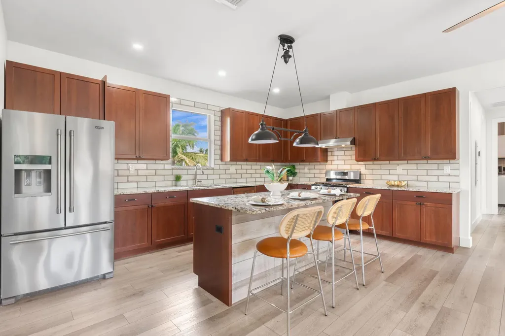 2510 N Lake Drive Drive N Boynton Beach FL 33435
