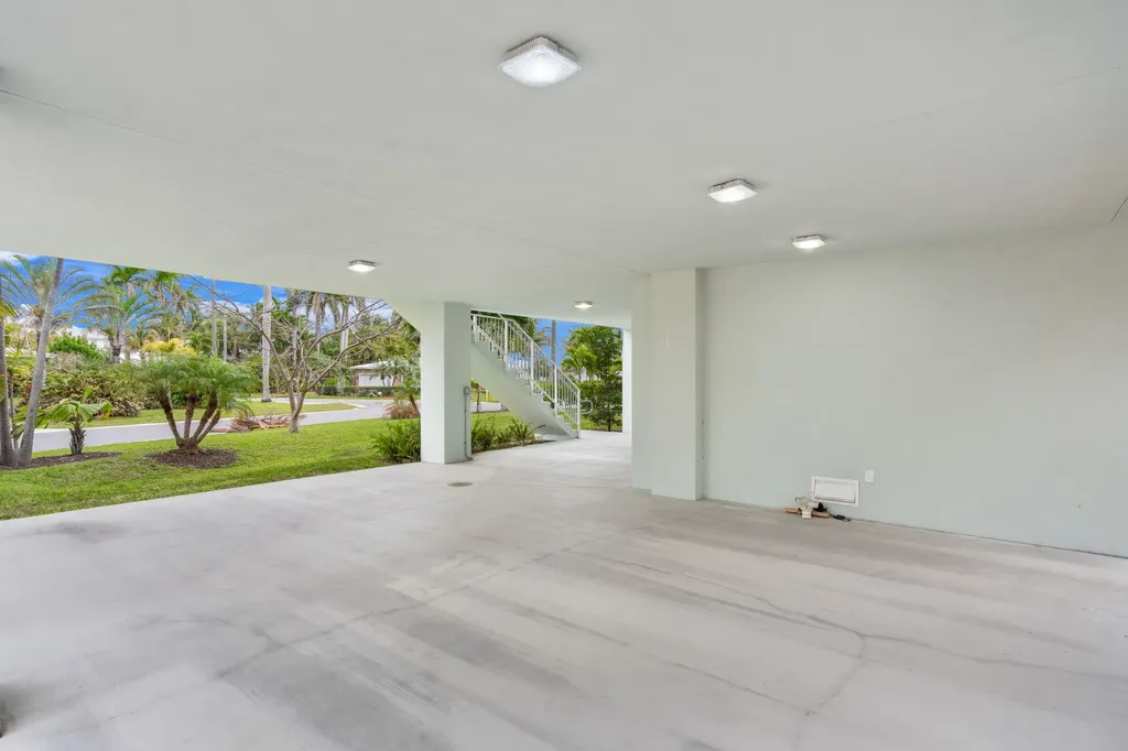 2510 N Lake Drive Drive N Boynton Beach FL 33435