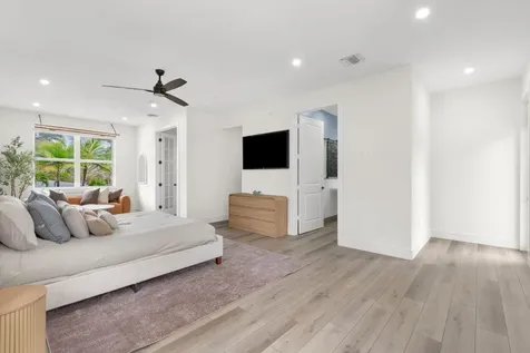 2510 N Lake Drive Drive N Boynton Beach FL 33435