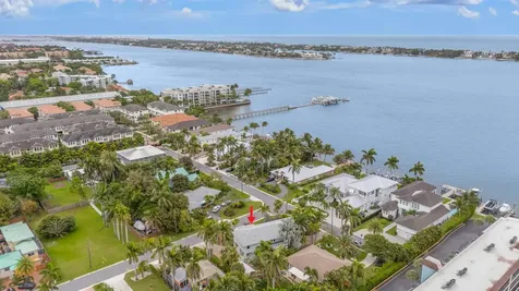 2510 N Lake Drive Drive N Boynton Beach FL 33435