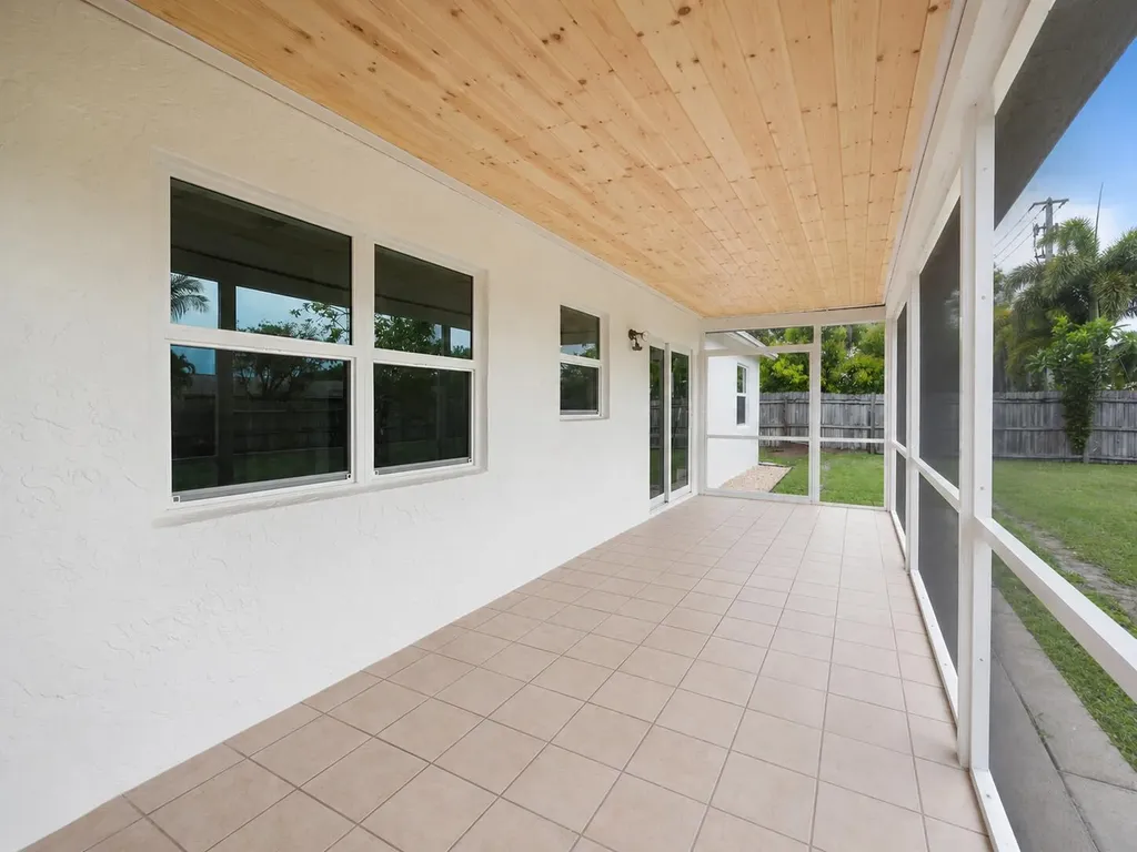 1313 Pinetta Circle Wellington FL 33414
