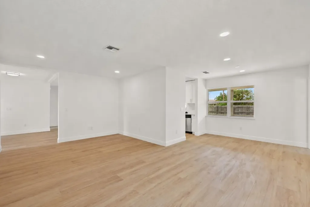 1313 Pinetta Circle Wellington FL 33414