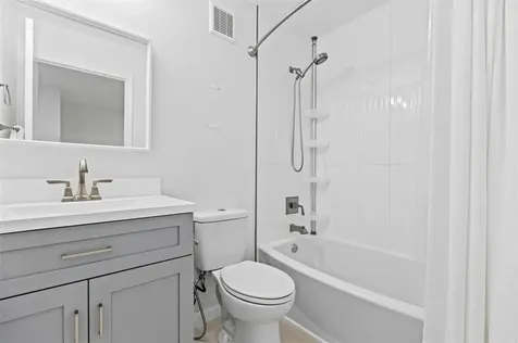4722 Lago Vista Drive Coconut Creek FL 33073