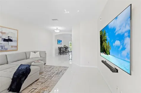 4722 Lago Vista Drive Coconut Creek FL 33073