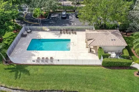 4722 Lago Vista Drive Coconut Creek FL 33073