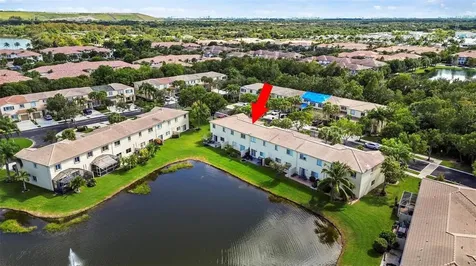4722 Lago Vista Drive Coconut Creek FL 33073