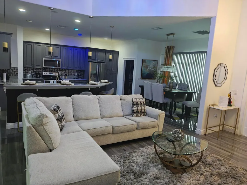 376 SW Tulip Boulevard Port St Lucie FL 34953