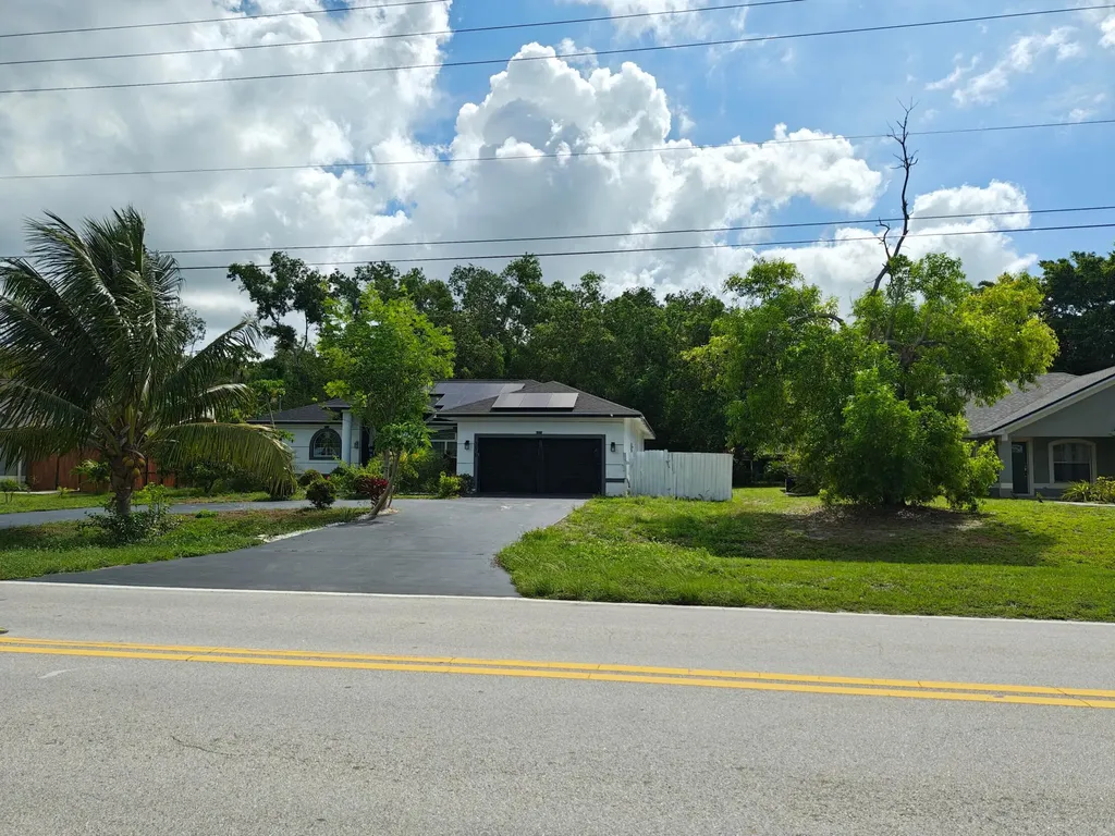 376 SW Tulip Boulevard Port St Lucie FL 34953