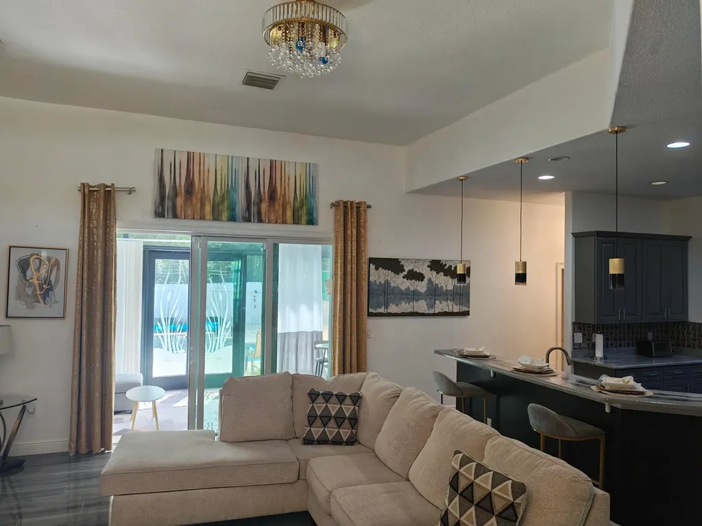 376 SW Tulip Boulevard Port St Lucie FL 34953