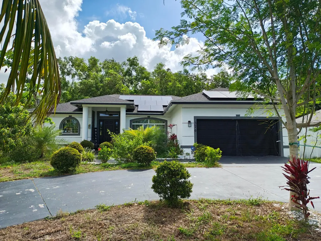 376 SW Tulip Boulevard Port St Lucie FL 34953