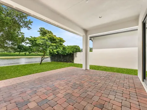 8259 Grand Prix Lane Boynton Beach FL 33472
