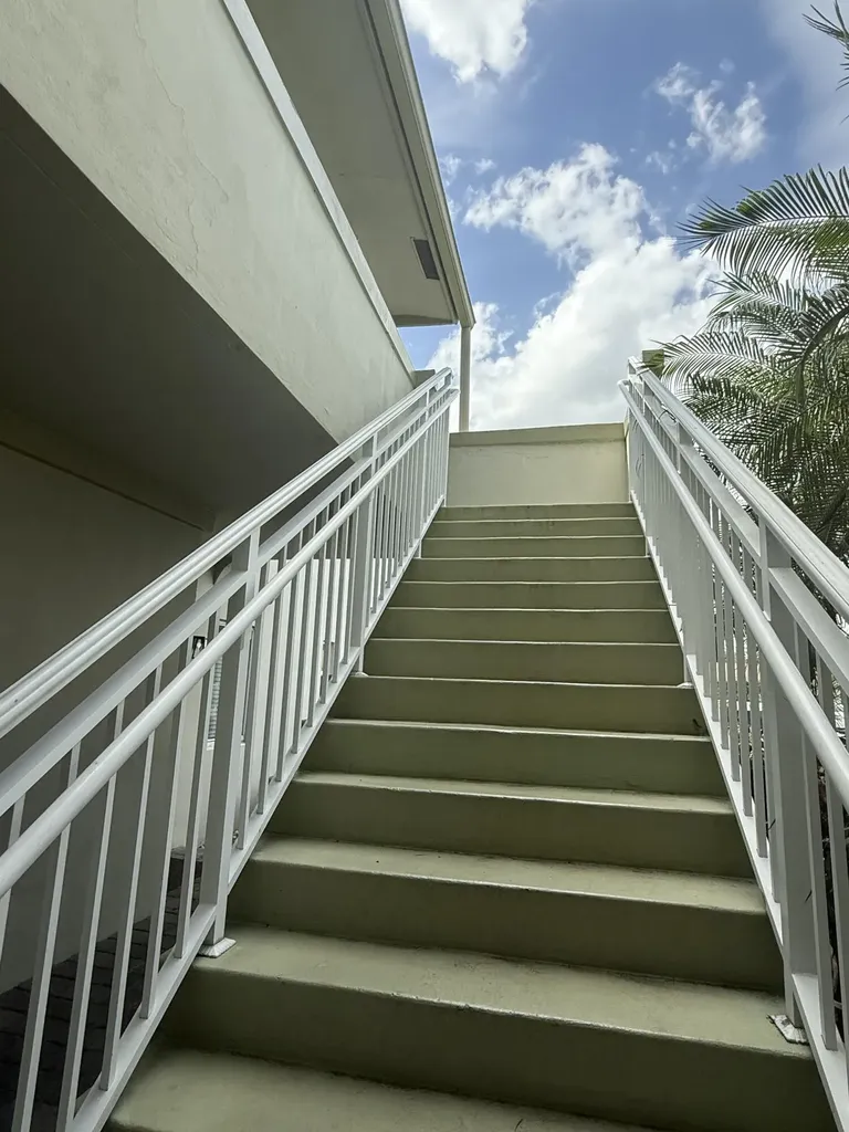 578 NE 20th Street Wilton Manors FL 33305