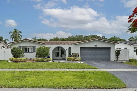 10476 NW 3rd Street Plantation FL 33324