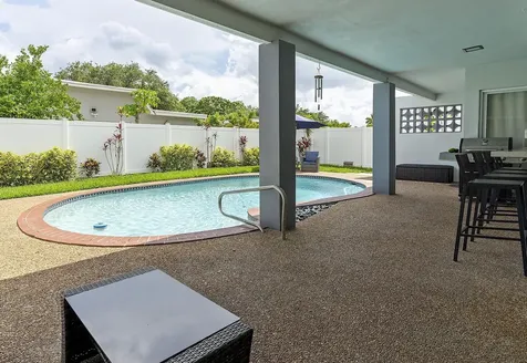 10476 NW 3rd Street Plantation FL 33324