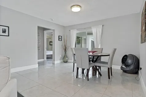 10476 NW 3rd Street Plantation FL 33324