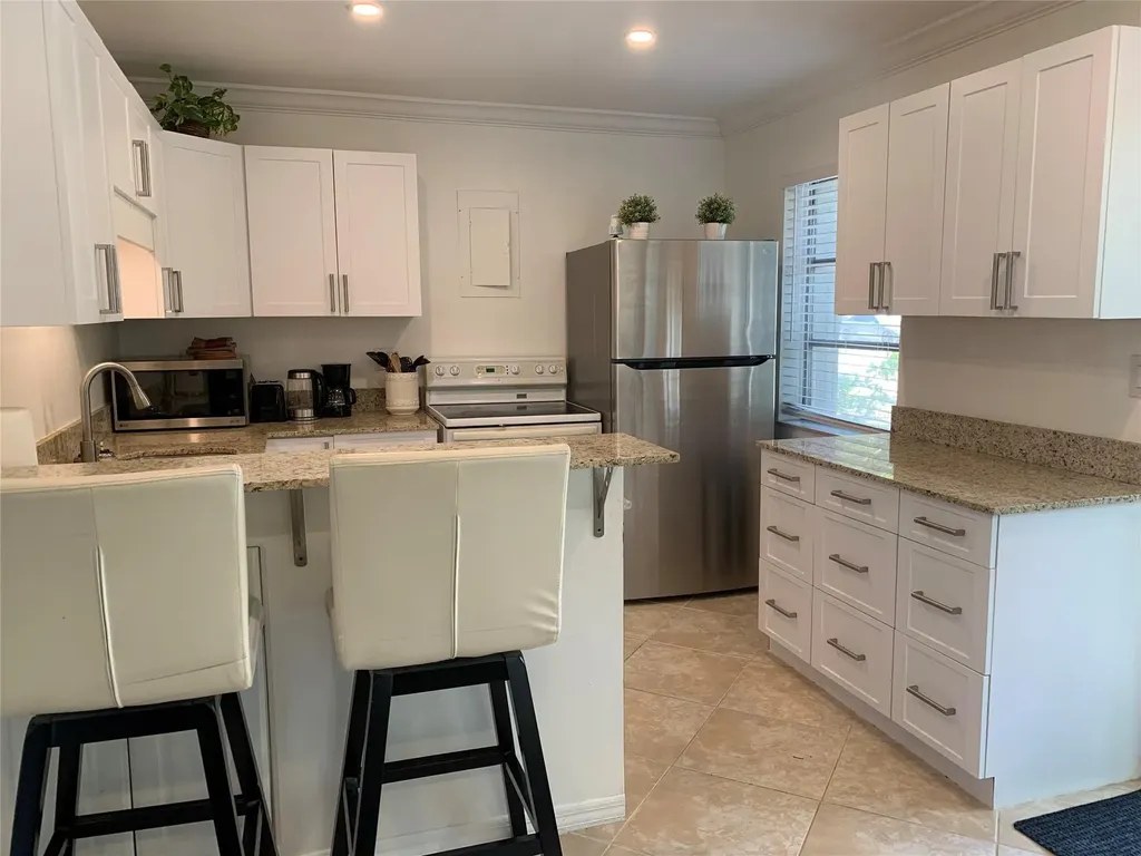 801 SW 10th Street Fort Lauderdale FL 33315