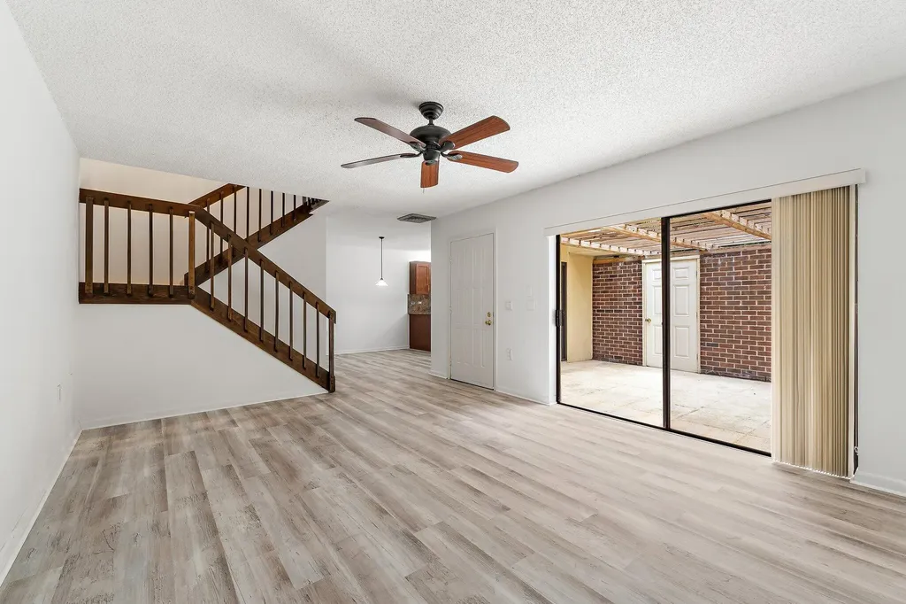 108 1st Terrace Palm Beach Gardens FL 33418