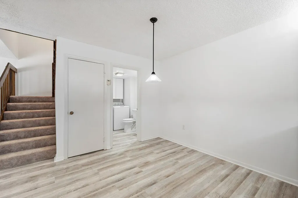 108 1st Terrace Palm Beach Gardens FL 33418