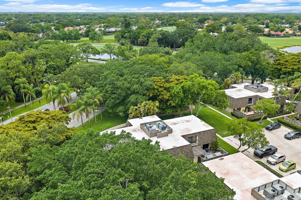 108 1st Terrace Palm Beach Gardens FL 33418