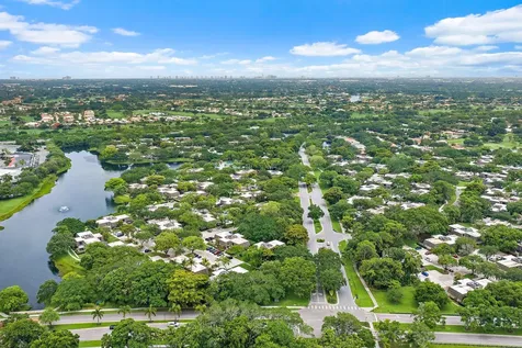 108 1st Terrace Palm Beach Gardens FL 33418