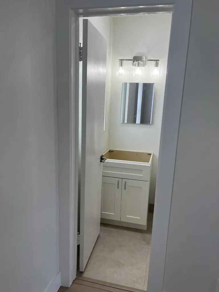 196 NE 28th Street Boca Raton FL 33431