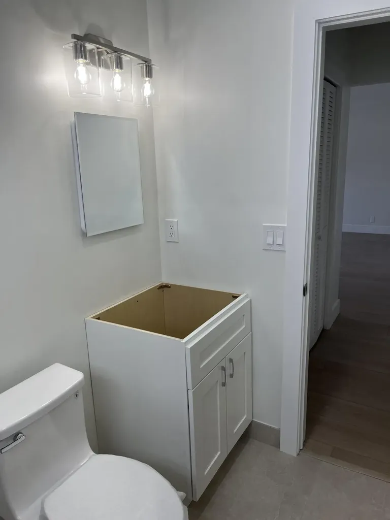 196 NE 28th Street Boca Raton FL 33431