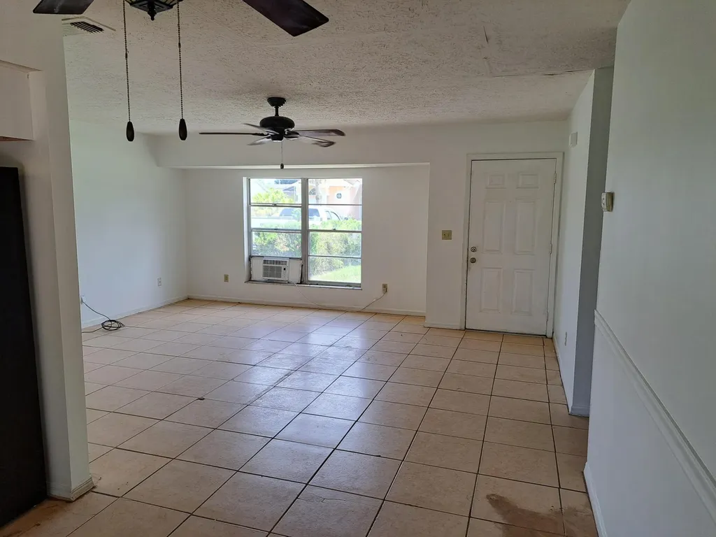 267 SW Moselle Avenue Port St Lucie FL 34984