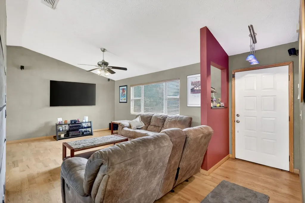 641 SE Streamlet Avenue Port St Lucie FL 34983