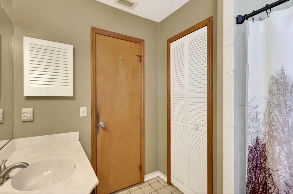 641 SE Streamlet Avenue Port St Lucie FL 34983