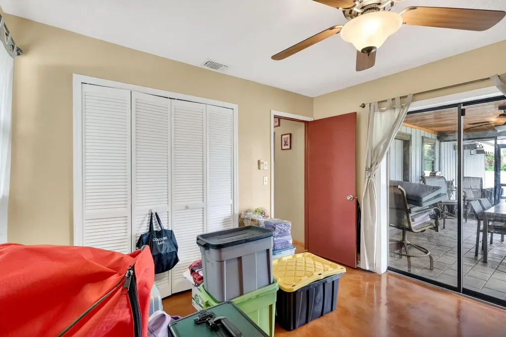 641 SE Streamlet Avenue Port St Lucie FL 34983