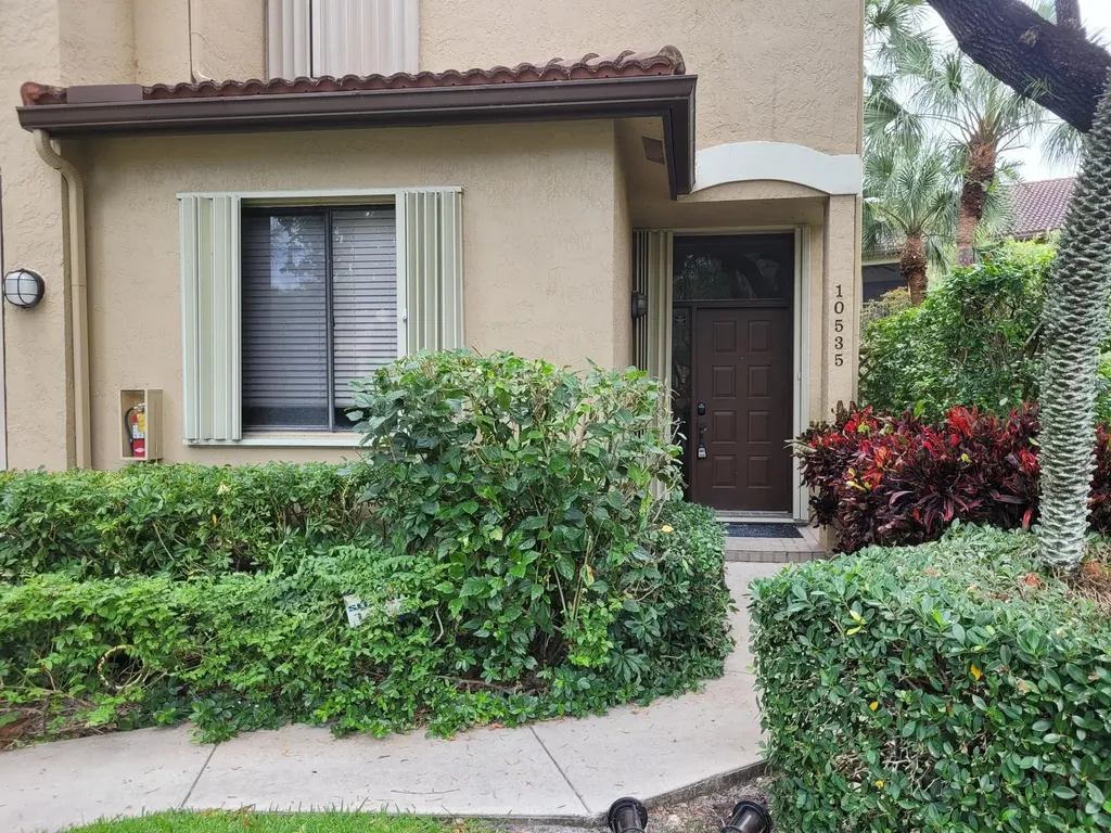 10535 NW 10th Street Plantation FL 33322