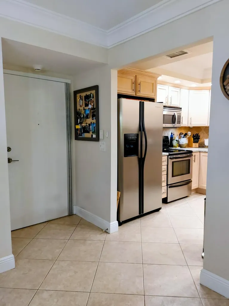 2000 S Ocean Boulevard Lauderdale By The Sea FL 33062