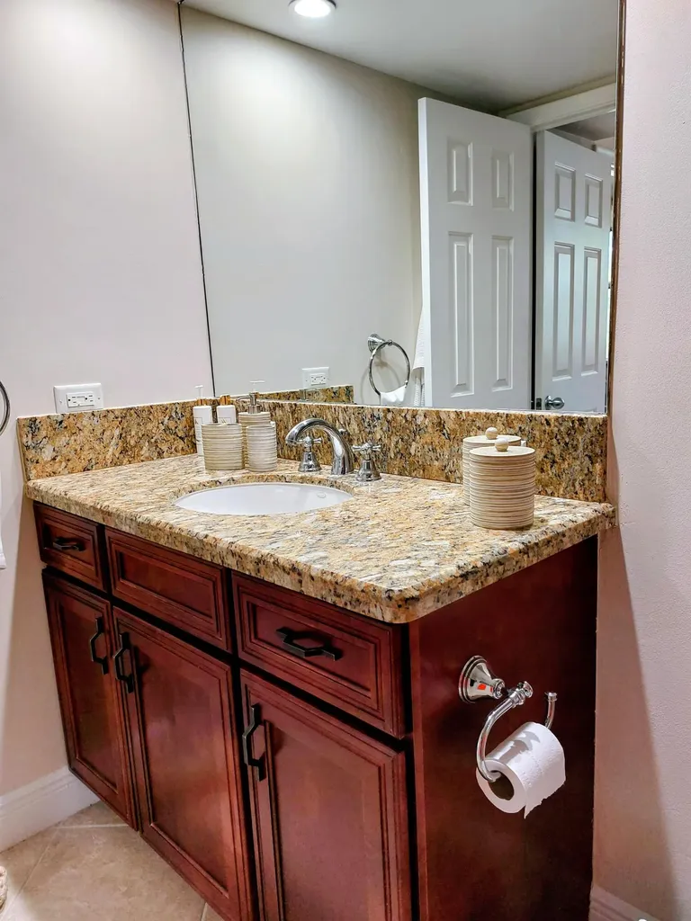 2000 S Ocean Boulevard Lauderdale By The Sea FL 33062