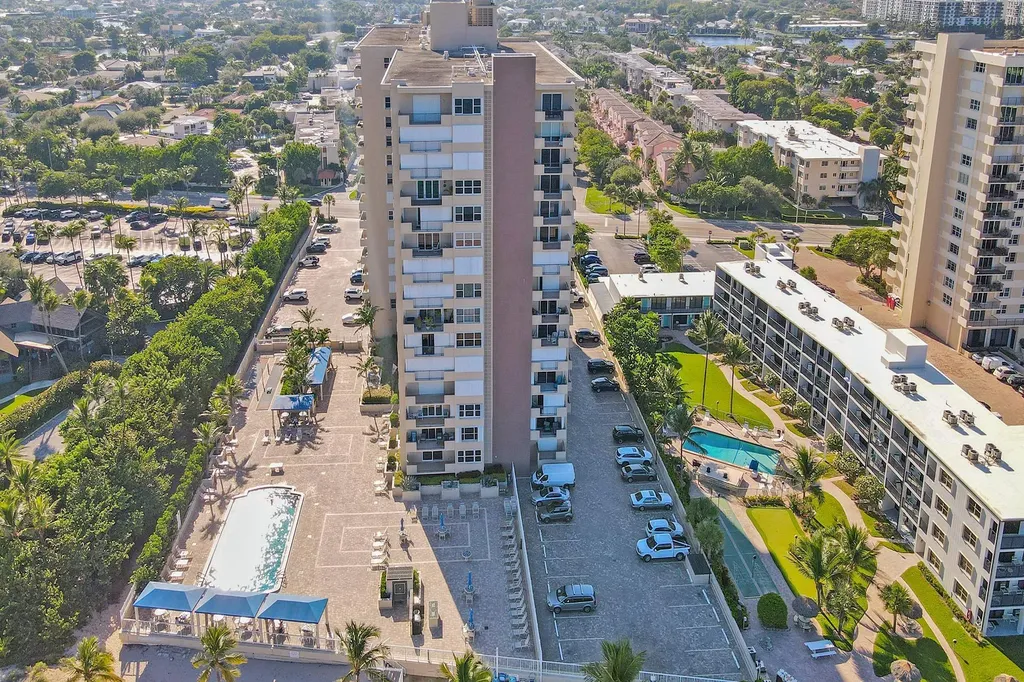2000 S Ocean Boulevard Lauderdale By The Sea FL 33062