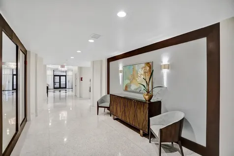 2000 S Ocean Boulevard Lauderdale By The Sea FL 33062