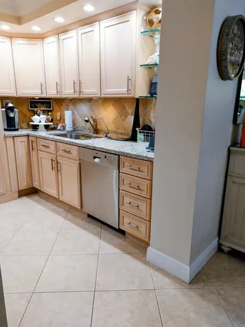 2000 S Ocean Boulevard Lauderdale By The Sea FL 33062
