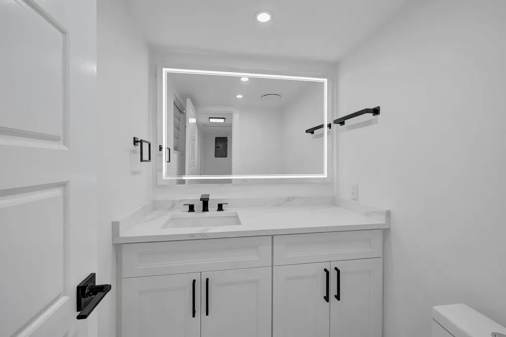 3050 N Palm Aire Drive Pompano Beach FL 33069