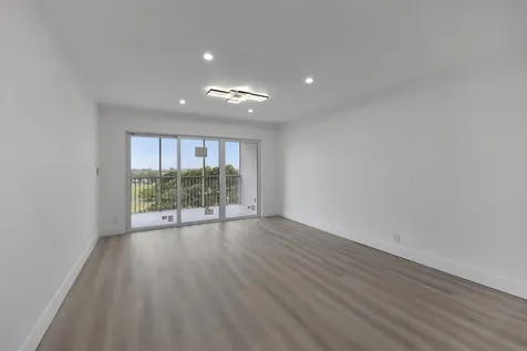 3050 N Palm Aire Drive Pompano Beach FL 33069