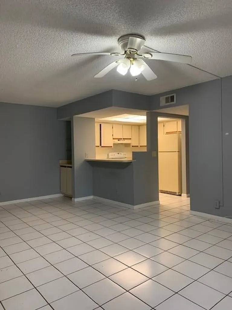 1565 SE Royal Green Circle Port St Lucie FL 34952