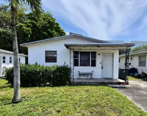 425 NW 6th Street Hallandale Beach FL 33009