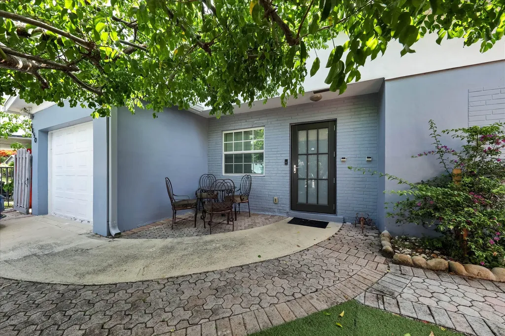 3850 NE 12th Terrace Pompano Beach FL 33064