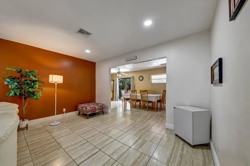 3850 NE 12th Terrace Pompano Beach FL 33064