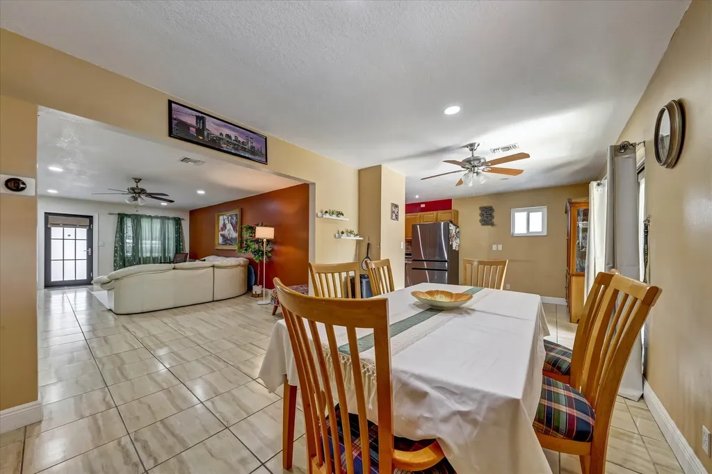 3850 NE 12th Terrace Pompano Beach FL 33064